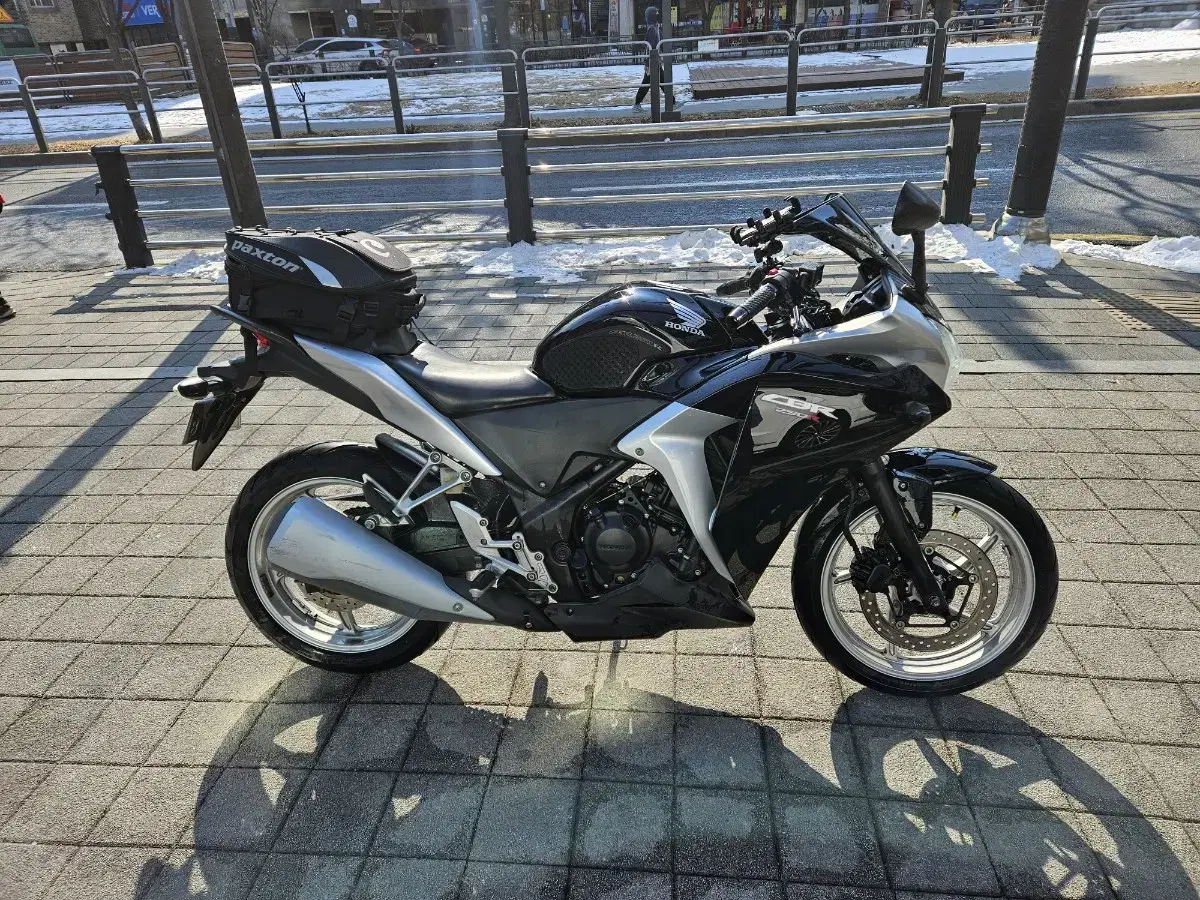 cbr250r 판매합니다